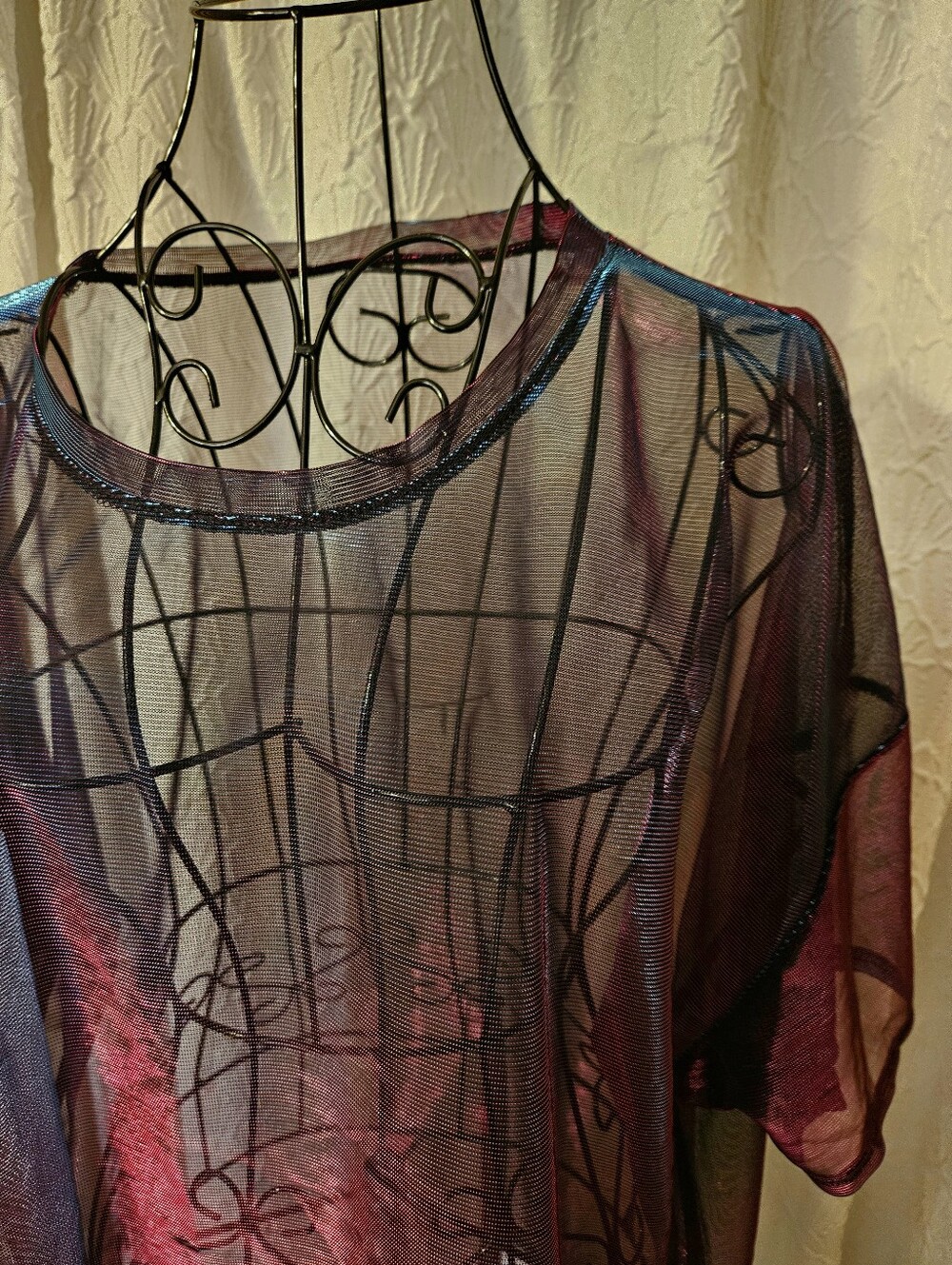 SHEIN Curve Iridescent Blue & Magenta Knit Top - Picture 2 of 9